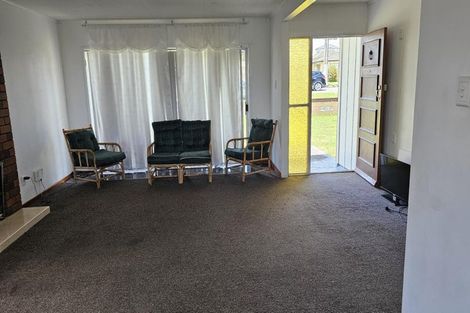 Photo of property in 525 Massey Road, Mangere, Auckland, 2022