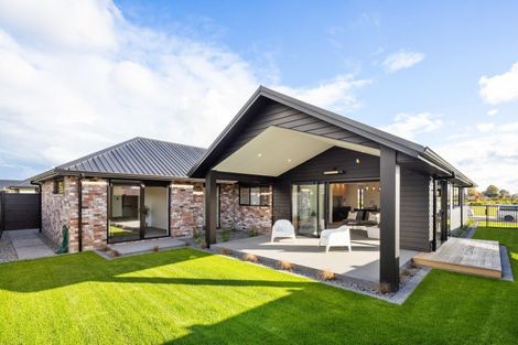 Photo of property in 36 Isobel Hodgson Drive, Cambridge, 3434