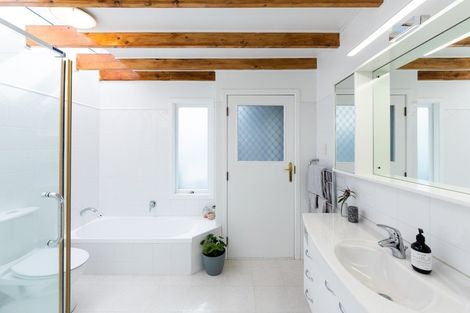 Photo of property in 110 Te Awe Awe Street, Hokowhitu, Palmerston North, 4410