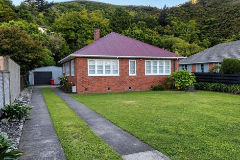 Photo of property in 81 Wyndrum Avenue, Waterloo, Lower Hutt, 5011