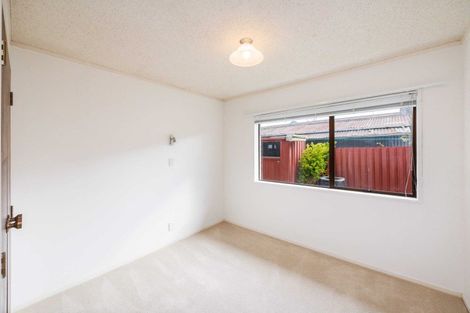 Photo of property in 2 Rangitane Street, Palmerston North, 4414
