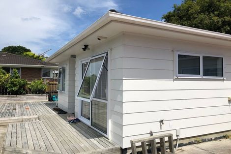 Photo of property in 390a Bucklands Beach Road, Bucklands Beach, Auckland, 2012