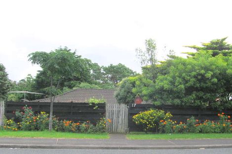 Photo of property in 17 Capricorn Place, Glen Eden, Auckland, 0602