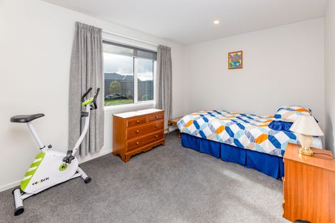 Photo of property in 31 Watkins Drive, Rangiora, 7400