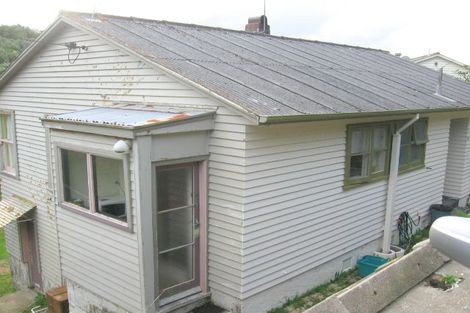 Photo of property in 18 Sidlaw Street, Strathmore Park, Wellington, 6022