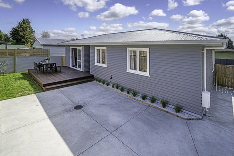 Photo of property in 34 Middle Road, Havelock North, 4130