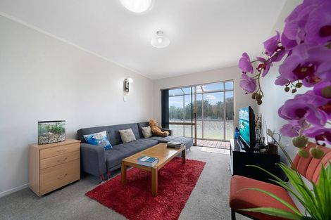 Photo of property in 2/2 Vodanovich Road, Te Atatu South, Auckland, 0610