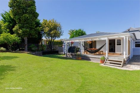 Photo of property in 127 Otumoetai Road, Brookfield, Tauranga, 3110