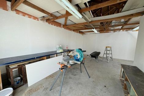 Photo of property in 9 Woodhouse Place, West Harbour, Auckland, 0618