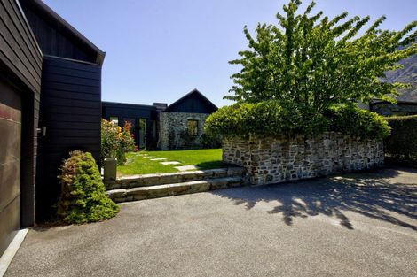 Photo of property in 8 Bretby Court, Jacks Point, Queenstown, 9371