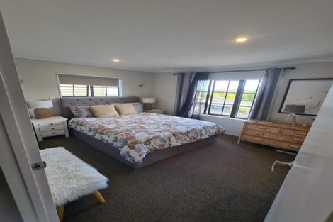 Photo of property in 8a Diosma Place, Botany Downs, Auckland, 2010