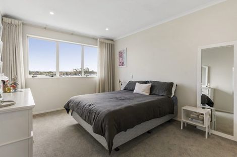 Photo of property in 35 Whenuapai Drive, Whenuapai, Auckland, 0618