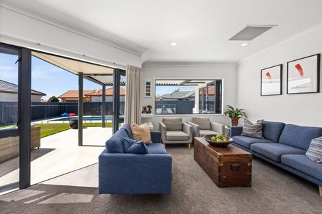 Photo of property in 9 Forbury Way, Taradale, Napier, 4112