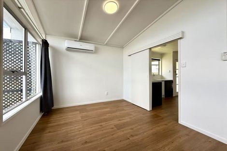 Photo of property in 23 Bellringer Road, Massey, Auckland, 0614