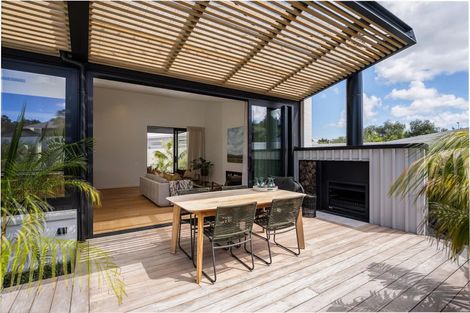 Photo of property in 22 Torea Road, Matakana, Warkworth, 0985