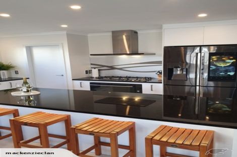 Photo of property in 87 Woburn Road, Woburn, Lower Hutt, 5010