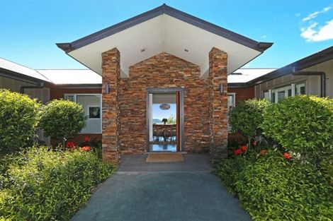 Photo of property in 140 Eskridge Drive, Eskdale, Napier, 4182