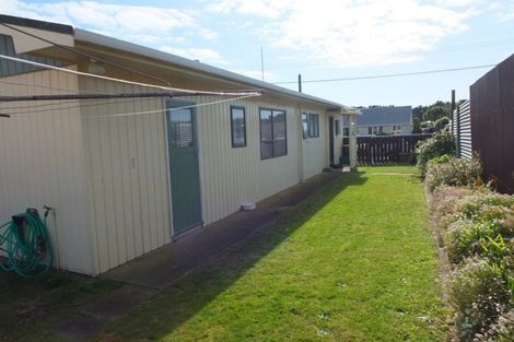 Photo of property in 20 Seabury Avenue, Foxton Beach, Foxton, 4815