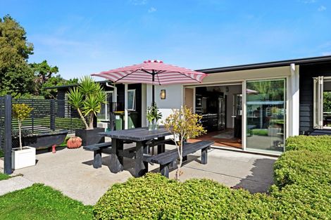 Photo of property in 33 Arcus Road, Te Horo, Otaki, 5582