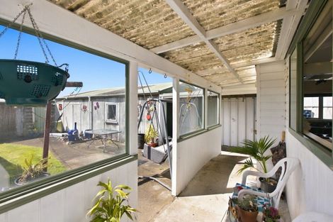 Photo of property in 30 Memorial Place, Waitara, 4320