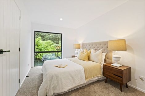Photo of property in 11 Marina Grove, Frankleigh Park, New Plymouth, 4310