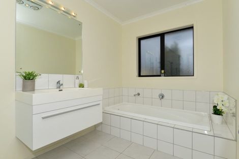 Photo of property in 2 Allgood Place, Rototuna North, Hamilton, 3210