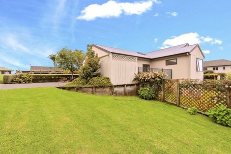 Photo of property in 1 Owen Place, Omokoroa, 3114