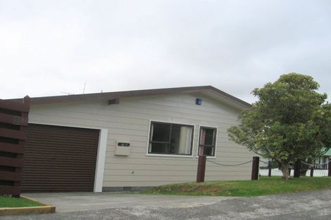 Photo of property in 2 Dominica Crescent, Grenada Village, Wellington, 6037