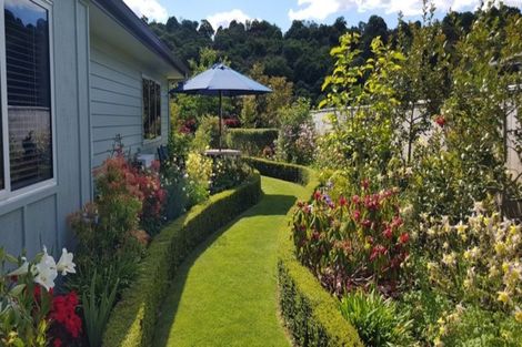 Photo of property in 39 Pukeko Way, Kinloch, Taupo, 3377