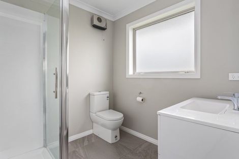 Photo of property in 73 Kippenberger Avenue, Rangiora, 7400