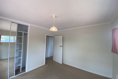Photo of property in 6 Regal Place, Forrest Hill, Auckland, 0620