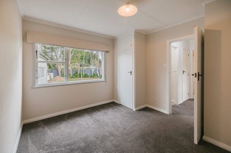 Photo of property in 12 Lifford Place, Awapuni, Palmerston North, 4412