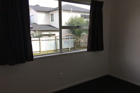 Photo of property in 58 Chilcott Road, Henderson, Auckland, 0612