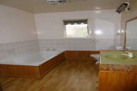 Photo of property in 200 Avonhead Road, Avonhead, Christchurch, 8042