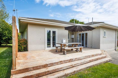 Photo of property in 12 Poole Street, Feilding, 4702