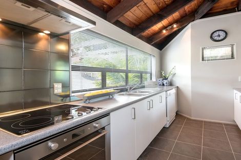 Photo of property in 2/64 Mirrabooka Avenue, Botany Downs, Auckland, 2010