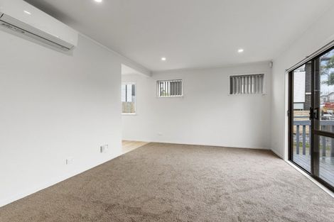 Photo of property in 19 Minaret Drive, Bucklands Beach, Auckland, 2014