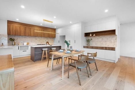 Photo of property in 41d Sunnynook Road, Forrest Hill, Auckland, 0620