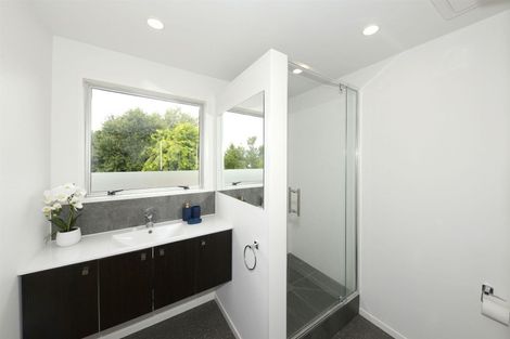 Photo of property in 5b Te Maru Place, Redwood, Christchurch, 8051