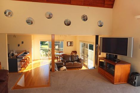 Photo of property in 34 Morrison Road, Matapouri, Whangarei, 0173