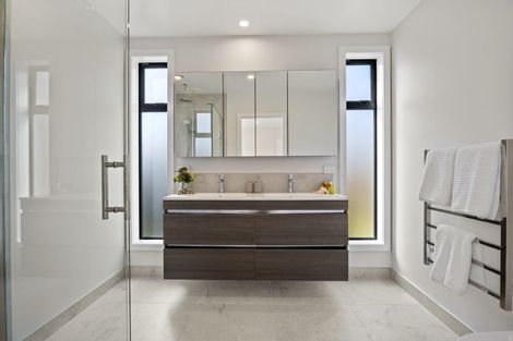 Photo of property in 111 Mclarin Road, Glenbrook, 2681