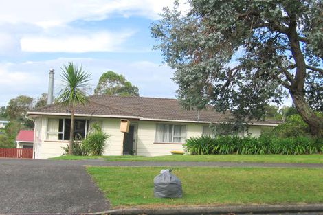 Photo of property in 36 Roick Parade, Glen Eden, Auckland, 0602