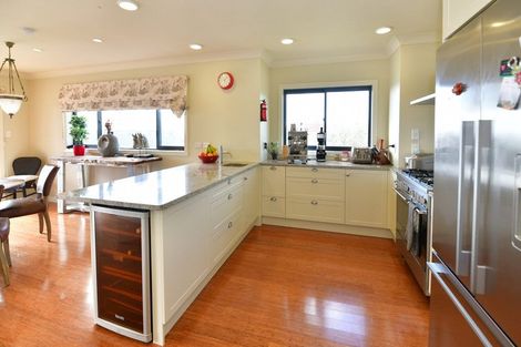 Photo of property in 108 Pacific Parade, Army Bay, Whangaparaoa, 0930