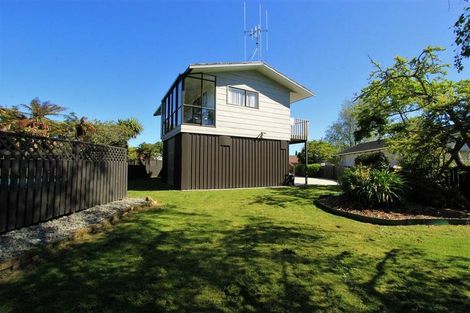 Photo of property in 13 Hibiscus Avenue, Hamilton Lake, Hamilton, 3204