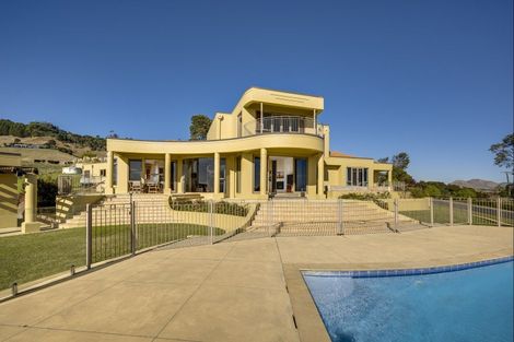 Photo of property in 245 Te Mata Peak Road, Havelock North, 4130