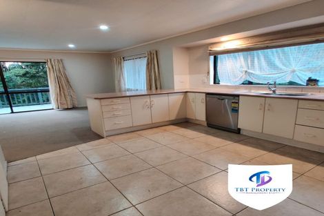 Photo of property in 21 Hakea Place, Totara Heights, Auckland, 2105