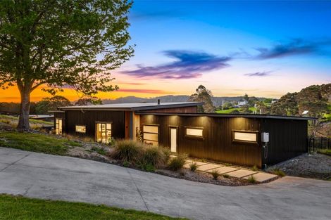 Photo of property in 33 Fernielea Drive, Riverhead, 0793