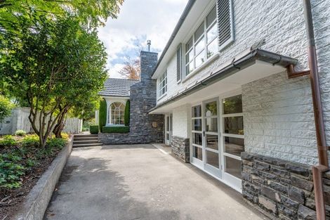 Photo of property in 8 Tuirau Place, Ilam, Christchurch, 8041