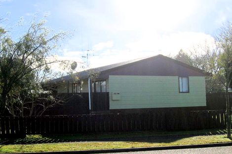 Photo of property in 12 Karen Crescent, Dinsdale, Hamilton, 3204