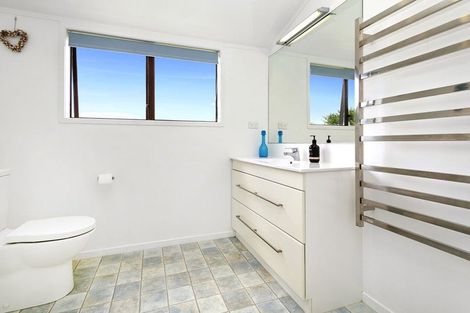 Photo of property in 6 Westra View, Tawa, Wellington, 5028